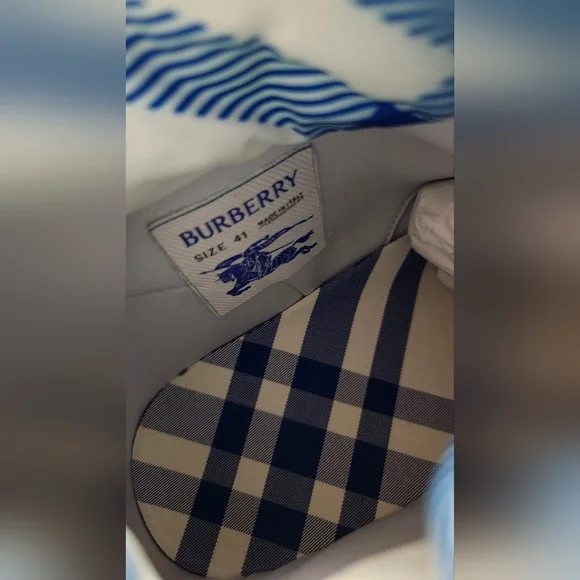 Burberry Pillow Booties -UNISEX - Mens Size 40 - Size 7.5/8 - Wmn Sz 9/9.5 - Picture 11 of 14